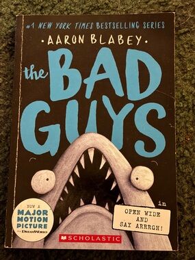 Scholastic The Bad Guys Back Cover - Black & Blue with Pink Accent